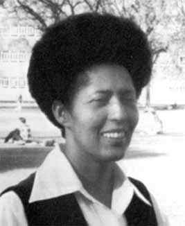 Picture of Gloria Hewitt
  