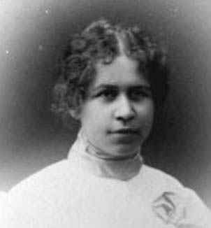 Picture of Elizabeth Stephansen
  